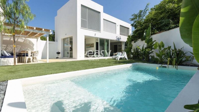 Private villa available for rent for a special event in the vibrant city of Marseille